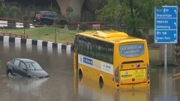 Heavy rains cause severe waterlogging and traffic jams in Delhi NCR